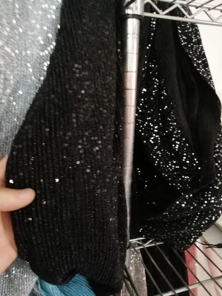 Black V-neck Bodice Sequin Prom Dresses with High Thigh-slit