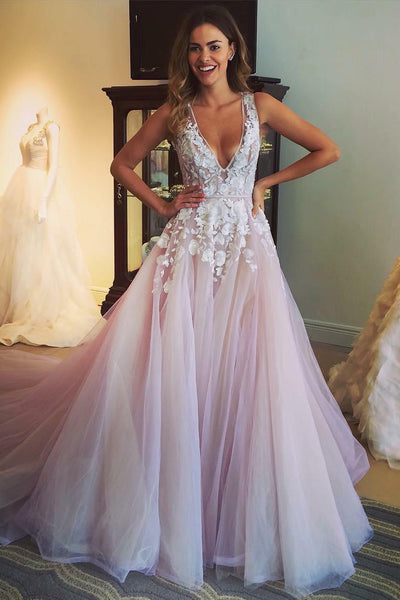 a-line-floral-lace-v-neckline-prom-dresses-with-chapel-train