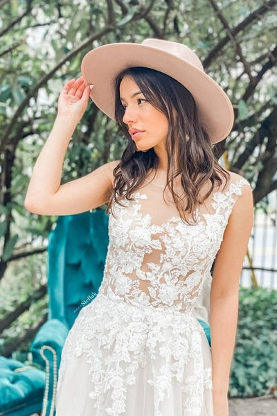 Appliques Sleeveless Bridal Gown with Transparent Neckine