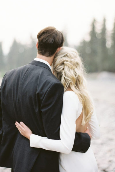 bateau-simple-outdoor-wedding-dress-with-long-sleeves-4