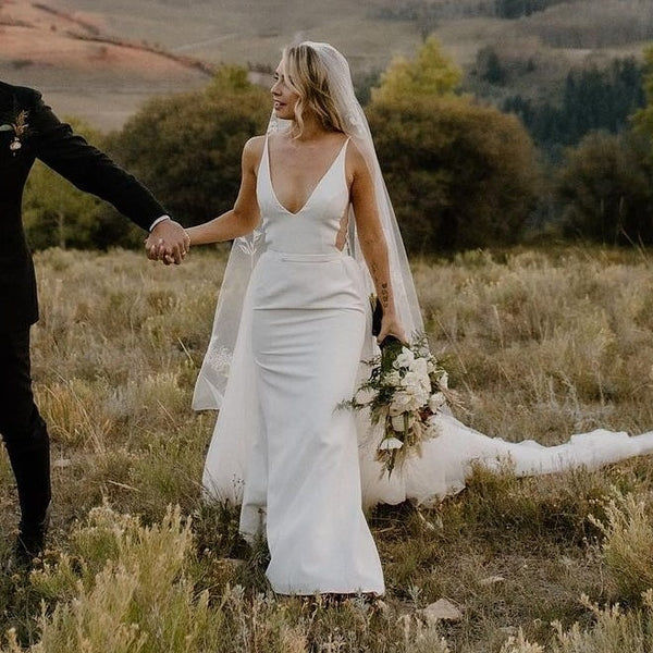 chic-sheath-outdoor-bridal-gown-with-v-neckline-2