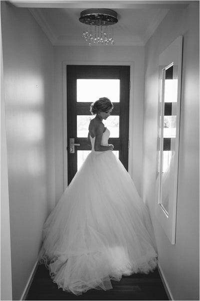 feather-sweetheart-wedding-dress-with-romantic-tulle-skirt-1