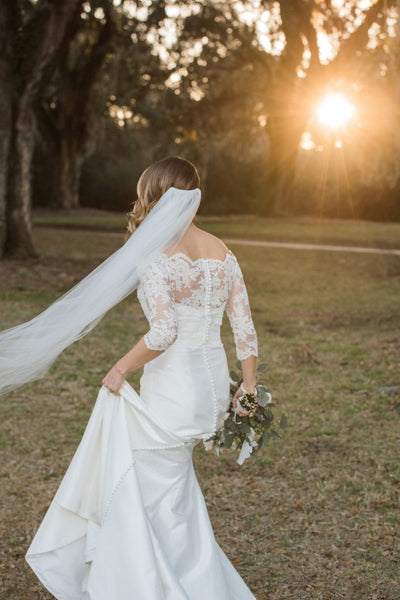 fit&flare-off-the-shoulder-wedding-gown-with-scalloped-lace-sleeves-2
