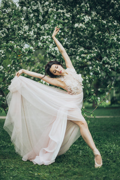 flowers-sheer-lace-boho-wedding-dress-with-tulle-skirt-4