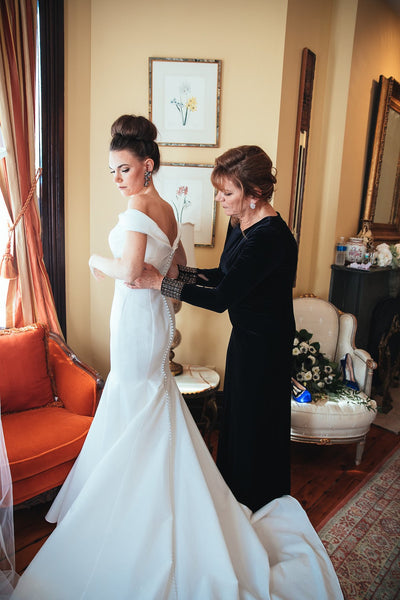 fold-off-the-shoulder-mermaid-wedding-dress-satin-train-1