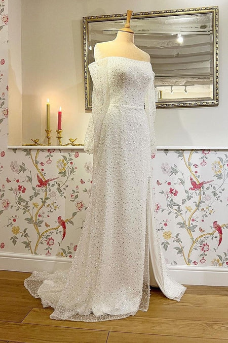Long Sleeves Modest Wedding Dress with Lace Tulle Skirt