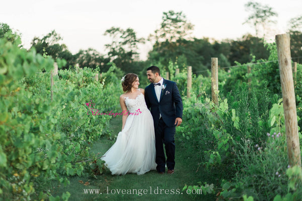 Illusion Neckline Sleeveless A-line Lace Wedding Gowns with Tulle Skirt