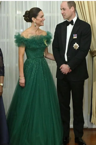 kate-middleton-wearing-dress-for-prom-green-tulle-skirt-1
