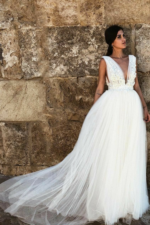 Lace Appliques A-line Tulle Affordable Wedding Dress with Plunging V-neck
