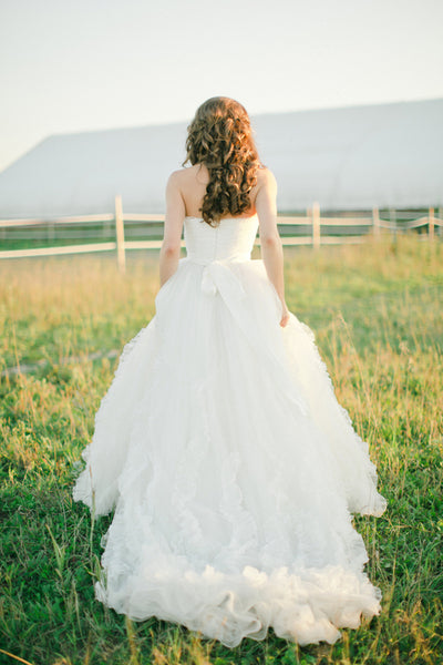 Lace Spring Bridal Dresses with Decorated Tulle Skirt