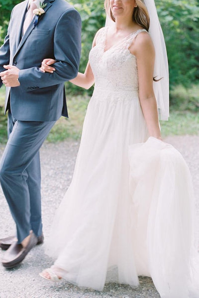 lace-v-neckline-tulle-wedding-dresses-boho-style-1