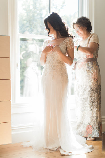 luxury-pearls-and-crystals-wedding-dresses-with-short-sleeves