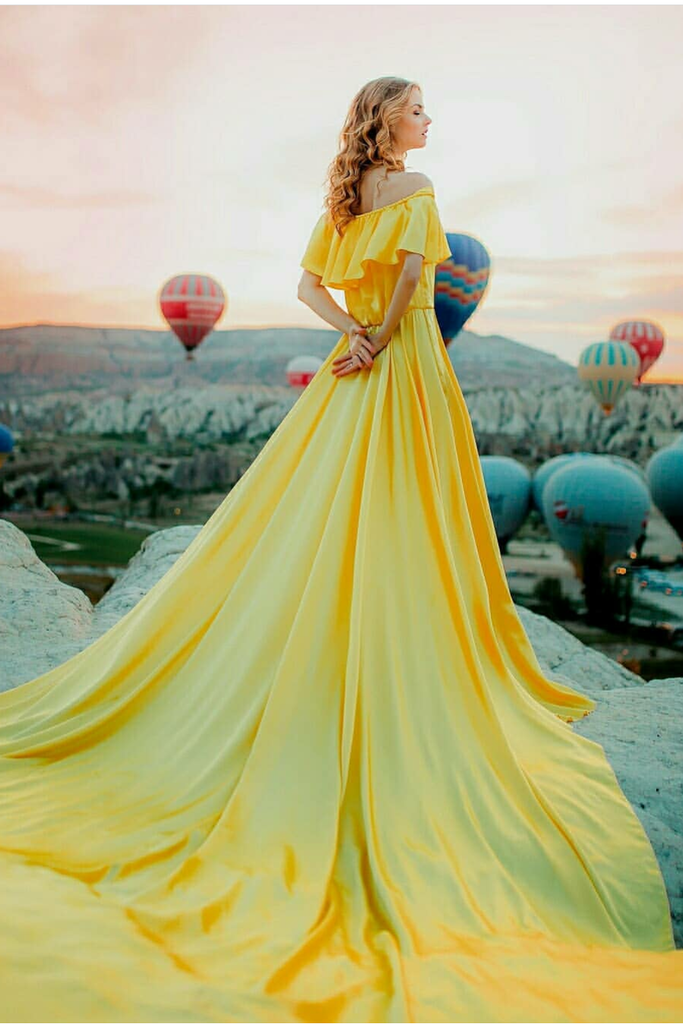 Off-the-shoulder Boho Yellow Evening Dresses with Long Train