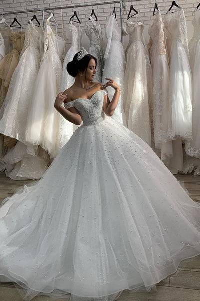 off-the-shoulder-pearls-bride-dress-with-cathedral-tail