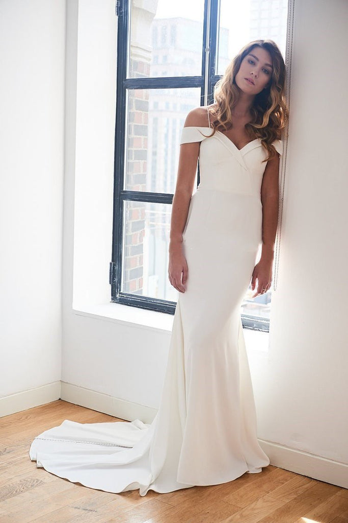 Off-the-shoulder Spandex Simple Ivory Wedding Gown Vestido de novia