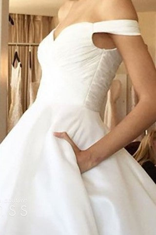 off-the-shoulder-sweetheart-satin-simple-bridal-gown-2018-2