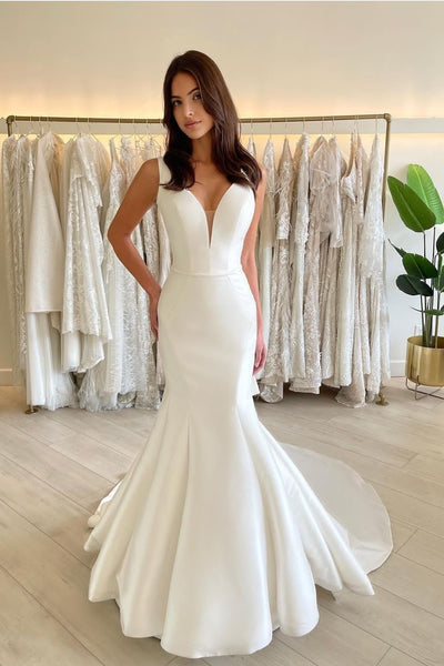 plunging-neck-mermaid-wedding-dresses-with-satin-train-1