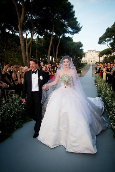 satin-strapless-spring-wedding-dress-with-long-train-4