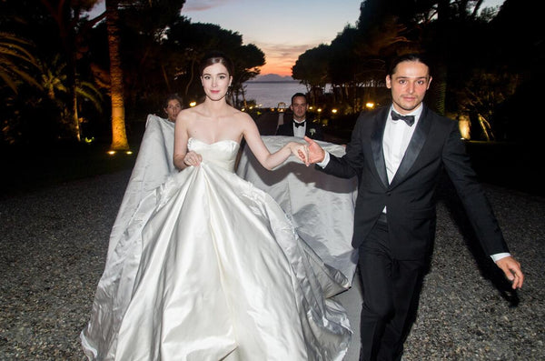 satin-strapless-spring-wedding-dress-with-long-train-5