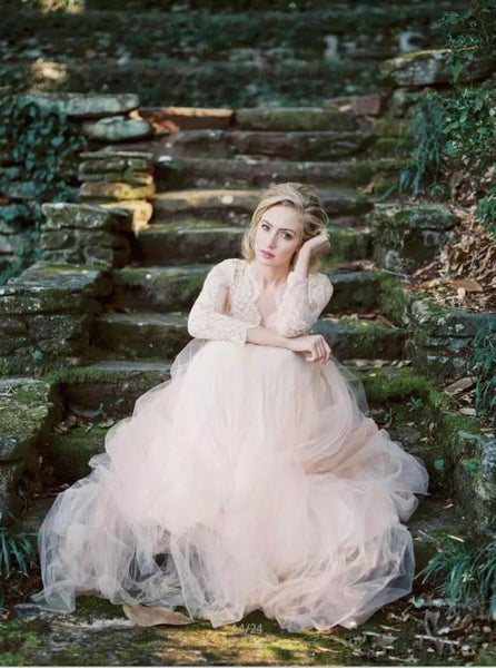 scalloped-lace-v-neck-blush-wedding-dress-long-sleeves-vestido-de-casamento-1