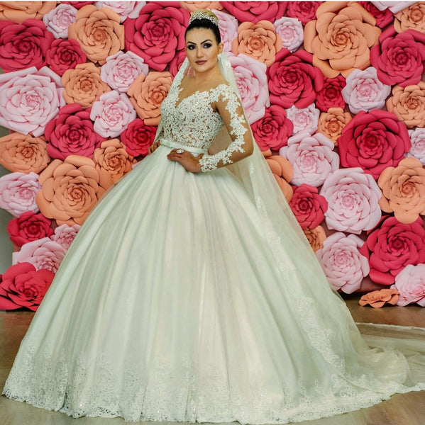 sheer-lace-long-sleeves-wedding-dress-with-appliqued-train-2