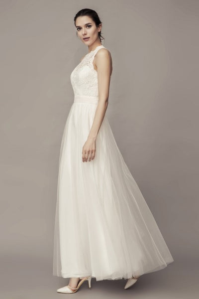 sleeveless-lace-boho-wedding-gown-with-tulle-skirt-2