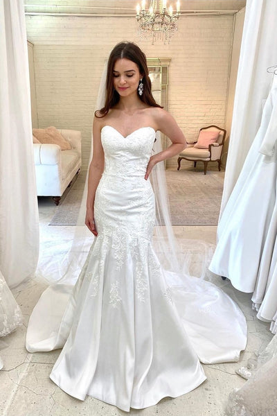 strapless-sheath-wedding-gown-appliques-over-satin