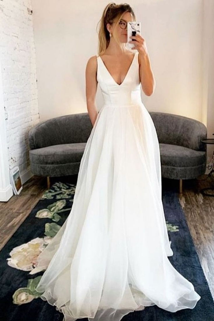 V-neckline Informal Bridal Dresses for Beach Weddings 2020