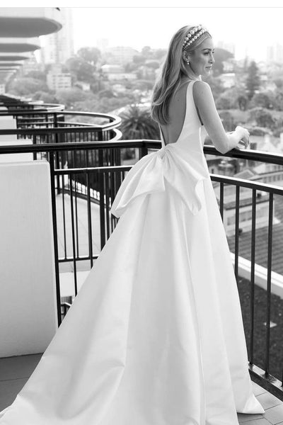 v-neckline-satin-bridal-dresses-with-big-bow-back-1