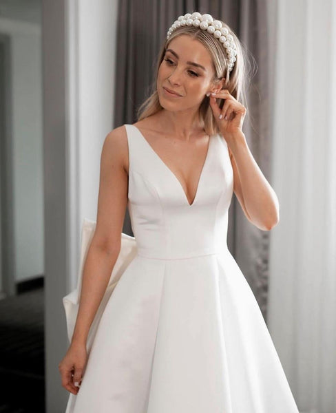 V-neckline Satin Bridal Dresses with Big Bow Back