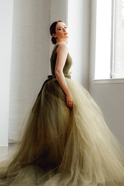 velvet-tank-top-prom-dresses-with-tulle-skirt