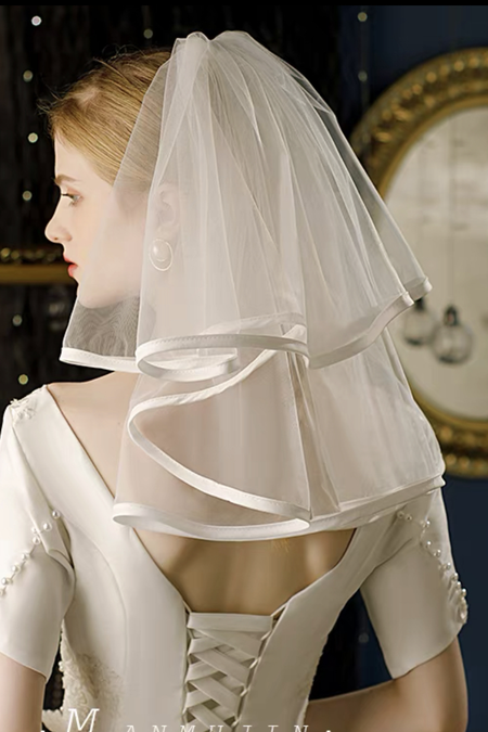 Satin Bow Short Veil with Pearls Details