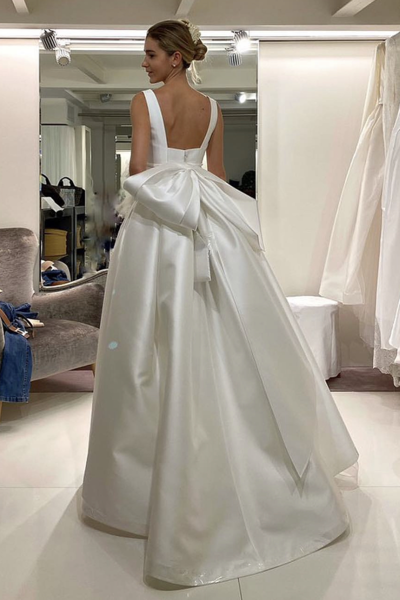 MINIMALIST STRETCH SATIN GOWN