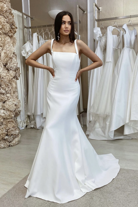 2024 Minimalist Satin Wedding Gowns with Open Back
