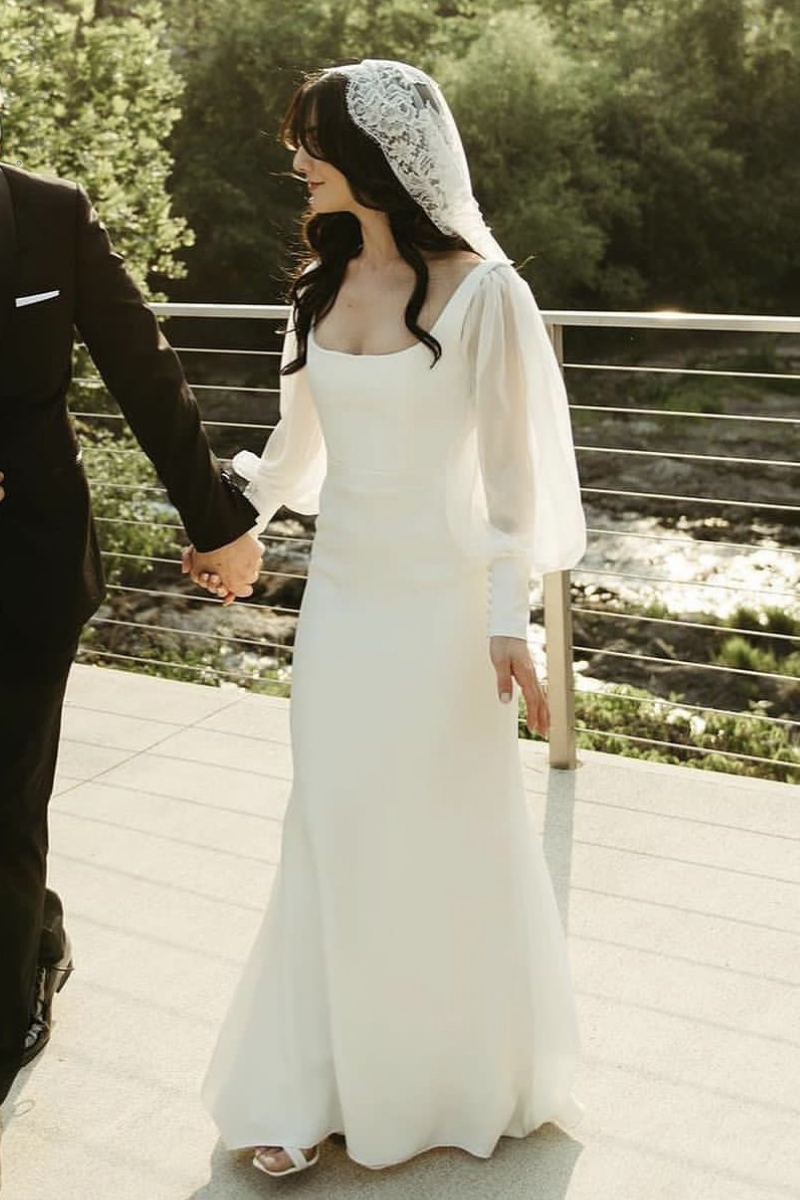 Sheer Long Sleeves Bridal Dress with Square Neck Vestido de