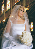  Analyzing image     square-neck-princess-wedding-gown-with-bow-train-4