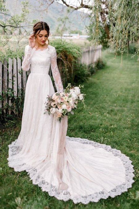 Off-the-shoulder Lace Beach Wedding Dresses with Chiffon Skirt