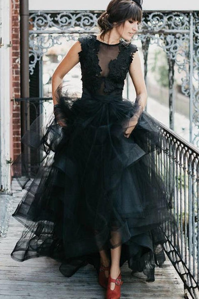 2021-black-wedding-dresses-with-horsehair-skirt