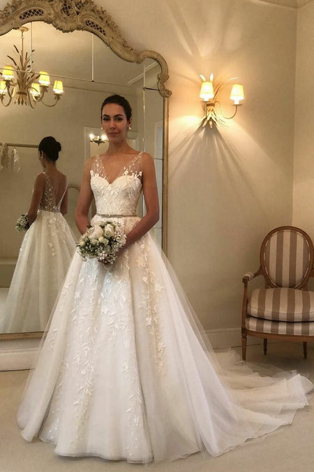 Luxury Court Wedding Dress Beaded Flowers Rhinestones Long Train