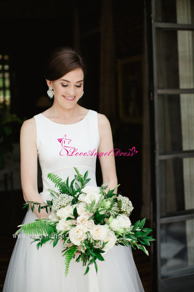 sleeveless-bridal-gown