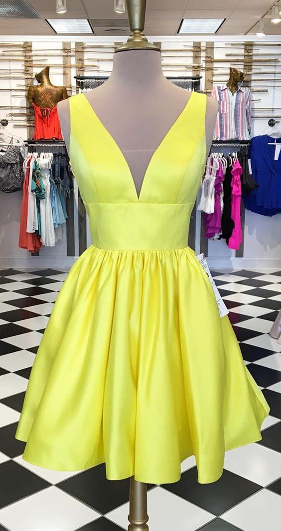 a-line-satin-short-yellow-homecoming-dresses-2018-1