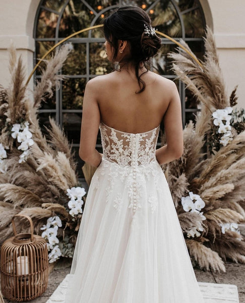     a-line-tulle-appliques-wedding-dress-with-detachable-straps-2
