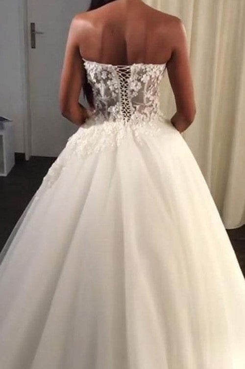 appliqued-lace-corset-sweetheart-ball-gown-wedding-dresses-2