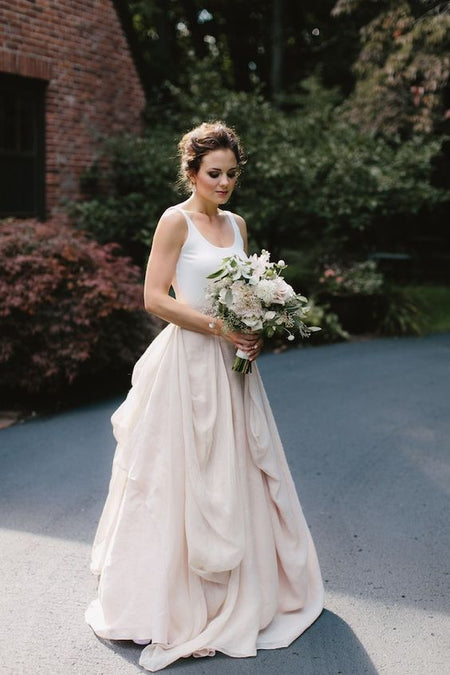 Sheer Scoop Neck Bride Lace Wedding Gown with Belt