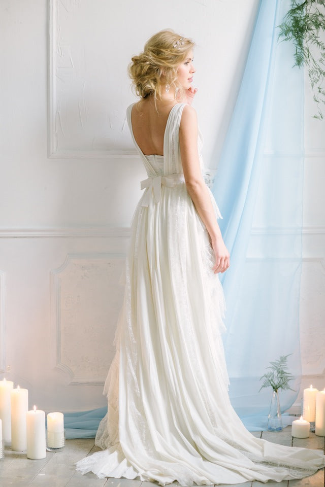 chiffon-and-lace-beach-wedding-dresses-2019-1