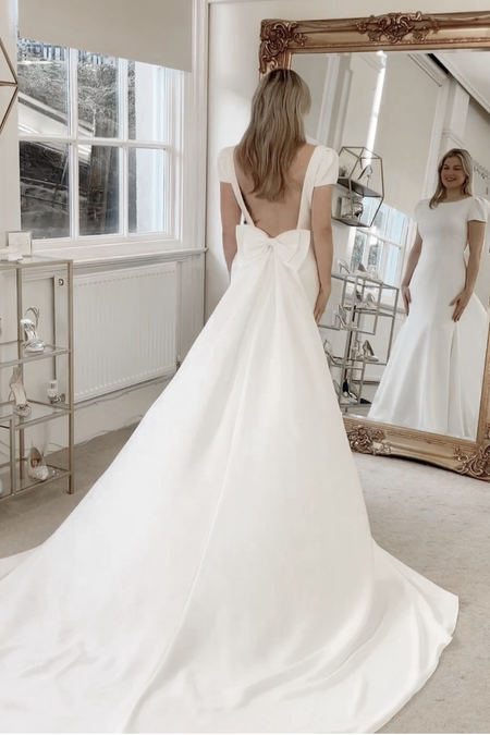 2024 Modern A-line Wedding Dress with Pockets