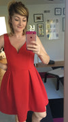 Curved V-neck Satin Red Homecoming Dresses 2020 Mini Gown