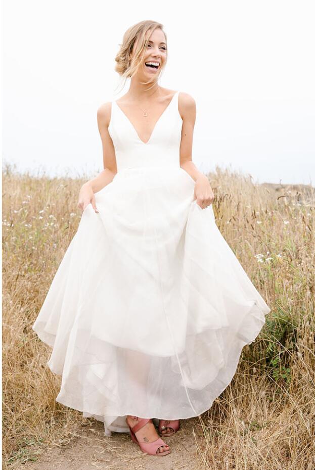 sleeveless-chiffon-simple-beach-wedding-dresses