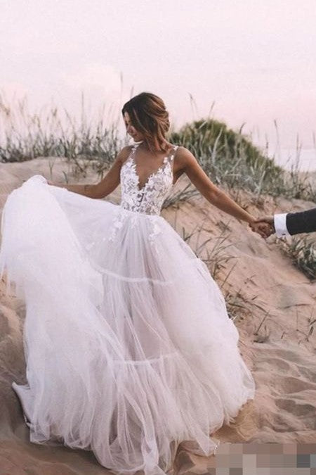 floral-lace-v-neck-outdoor-wedding-dress-tulle-skirt
