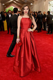 hailee-steinfeld-red-satin-celebrity-ball-gown
